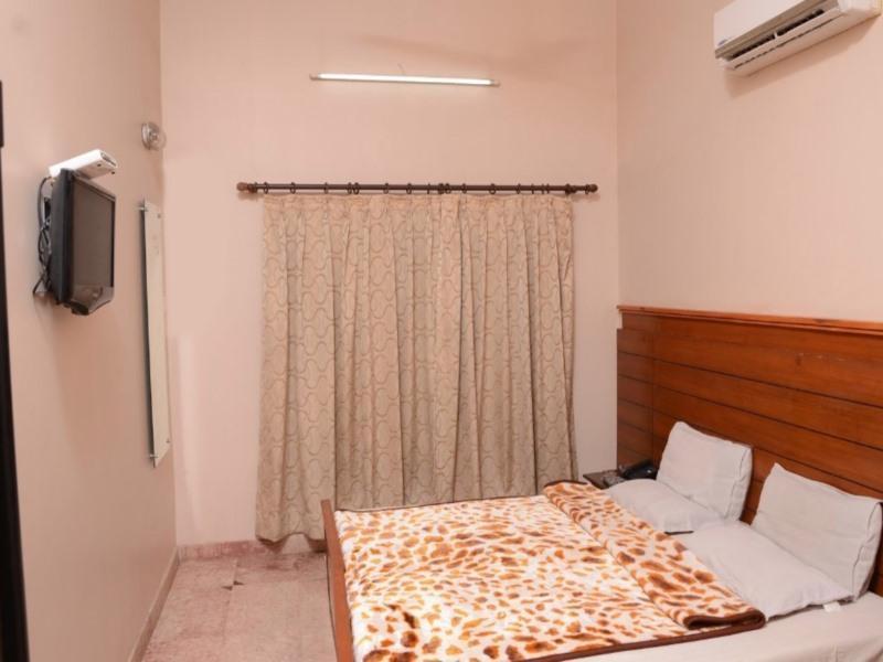 Capital O 10953 Dayal Lodge - A Boutique Hotel Agra  Dış mekan fotoğraf
